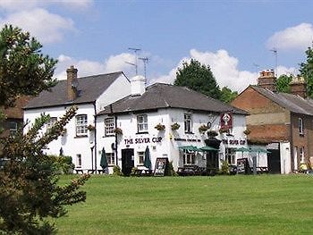 Silver Cup - Inn Luton  Dış mekan fotoğraf